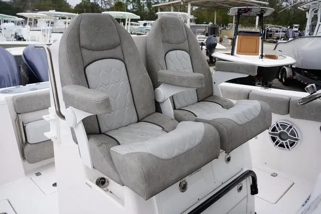 Slide: The Image of Sea Fox 288 Commander 2023 - 11