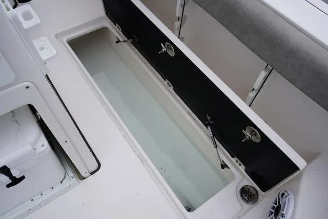 Slide: The Image of Sea Fox 288 Commander 2023 - 22