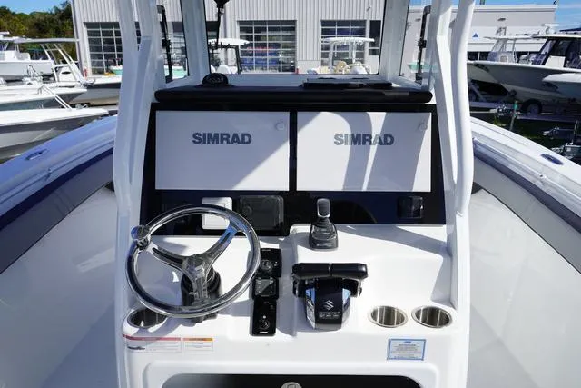 Slide: The Image of Sea Pro 292 CC 2025 - 13