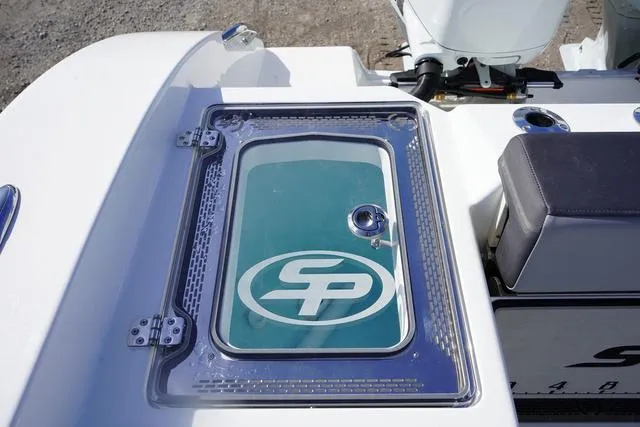 Slide: The Image of Sea Pro 292 CC 2025 - 19