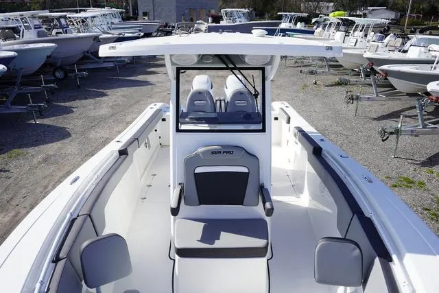 Slide: The Image of Sea Pro 292 CC 2025 - 5