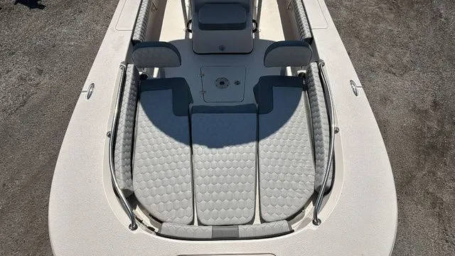 Slide: The Image of Carolina 24 Ultra 2025 - 5