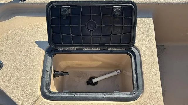 Slide: The Image of Carolina E16 JVX 2025 - 10