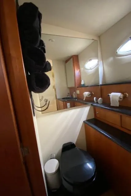 Slide: The Image of Silverton 453 Motor Yacht 2002 - 50