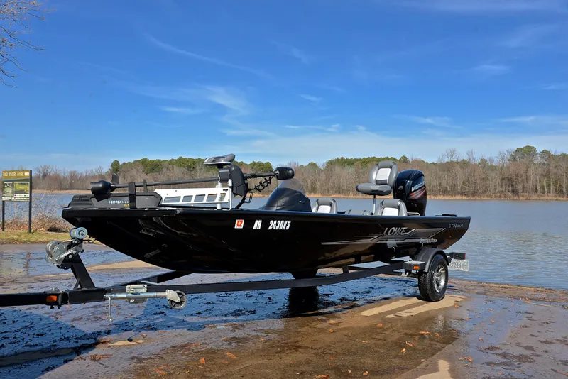 Slide: The Image of Lowe 195 Stinger 2015 - 10