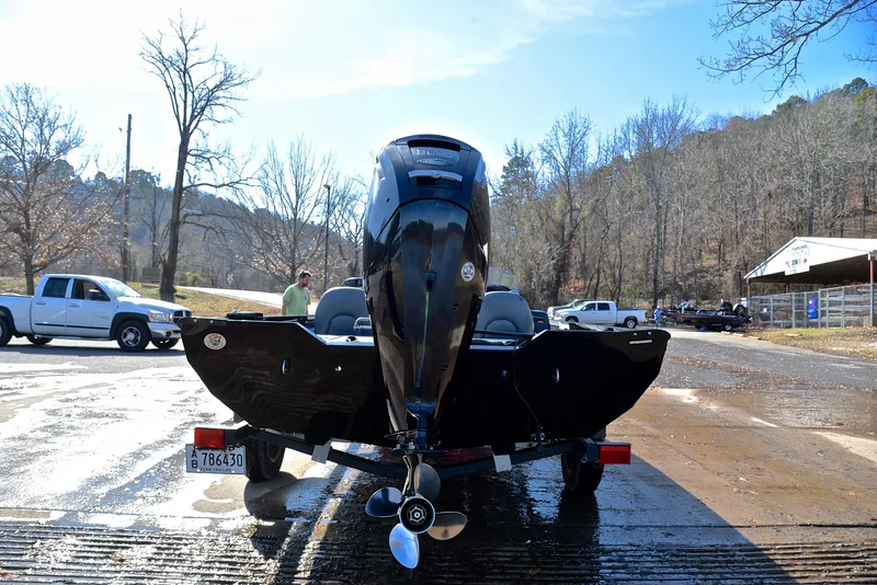 Slide: The Image of Lowe 195 Stinger 2015 - 13