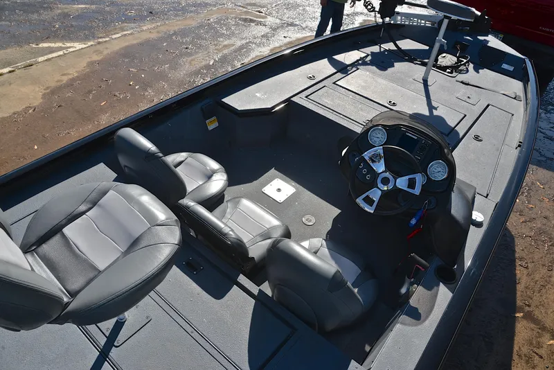 Slide: The Image of Lowe 195 Stinger 2015 - 21