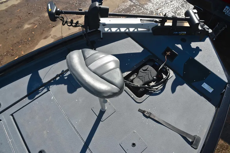 Slide: The Image of Lowe 195 Stinger 2015 - 28