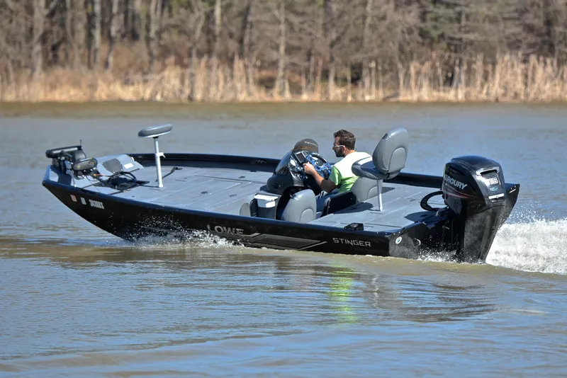 Slide: The Image of Lowe 195 Stinger 2015 - 6