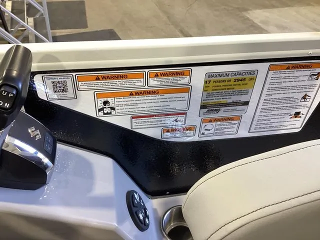 Slide: The Image of Premier 230 Solaris RL 2025 - 4