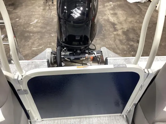 Slide: The Image of Premier 210 Sunsation RF 2025 - 14