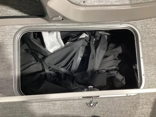 Slide: The Image of Premier 210 Sunsation RF 2025 - 23