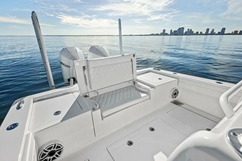 Slide: The Image of Valhalla Boatworks V-29 Hybrid 2025 - 10