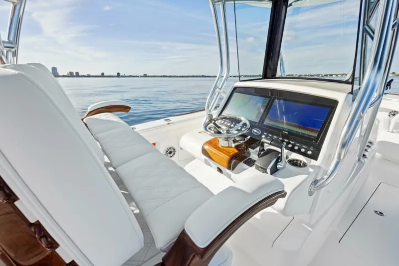 Slide: The Image of Valhalla Boatworks V-29 Hybrid 2025 - 13