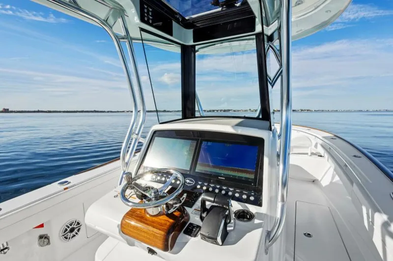 Slide: The Image of Valhalla Boatworks V-29 Hybrid 2025 - 23