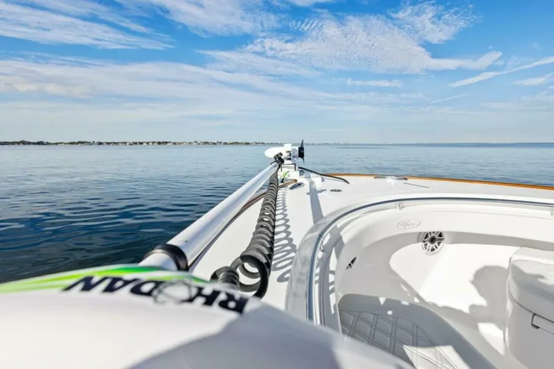 Slide: The Image of Valhalla Boatworks V-29 Hybrid 2025 - 26