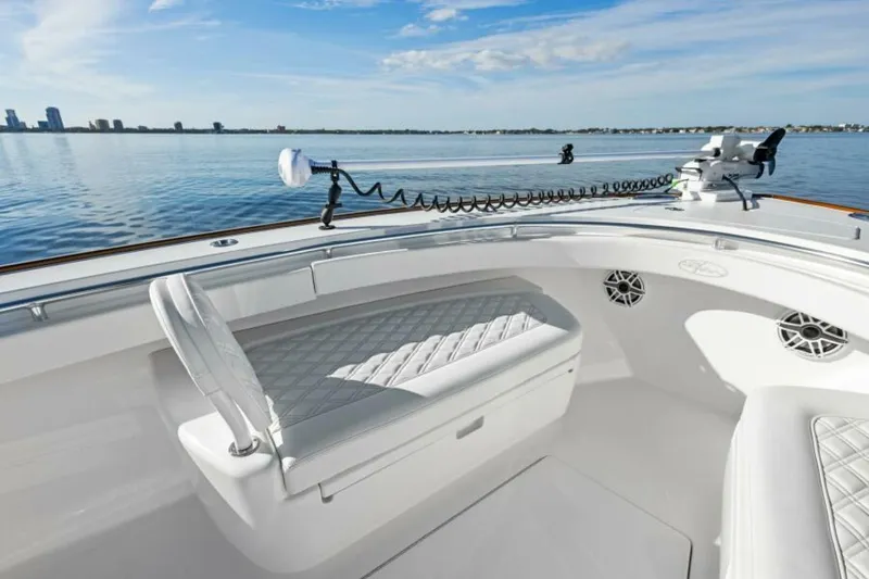 Slide: The Image of Valhalla Boatworks V-29 Hybrid 2025 - 28