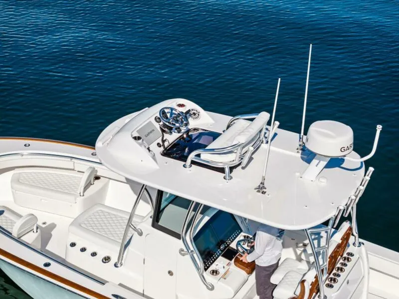 Slide: The Image of Valhalla Boatworks V-29 Hybrid 2025 - 3