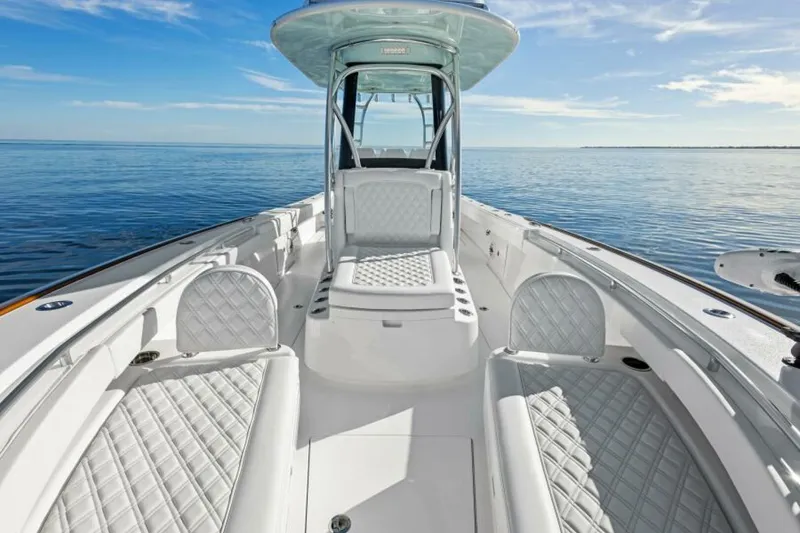 Slide: The Image of Valhalla Boatworks V-29 Hybrid 2025 - 31