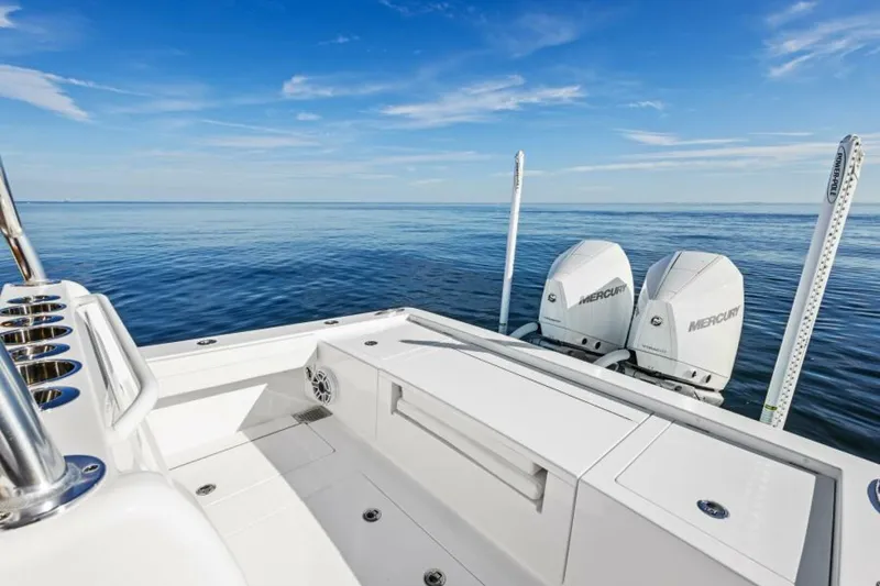 Slide: The Image of Valhalla Boatworks V-29 Hybrid 2025 - 9