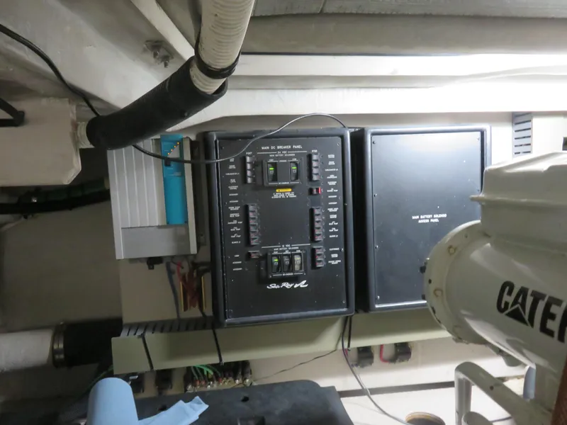 Slide: The Image of Electrical panel in a 2001 Sea Ray 510DA yacht engine room. - 36