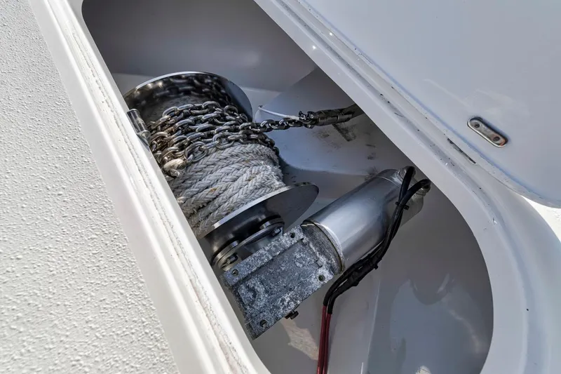 Slide: The Image of Yellowfin 42 Offshore 2020 - 59