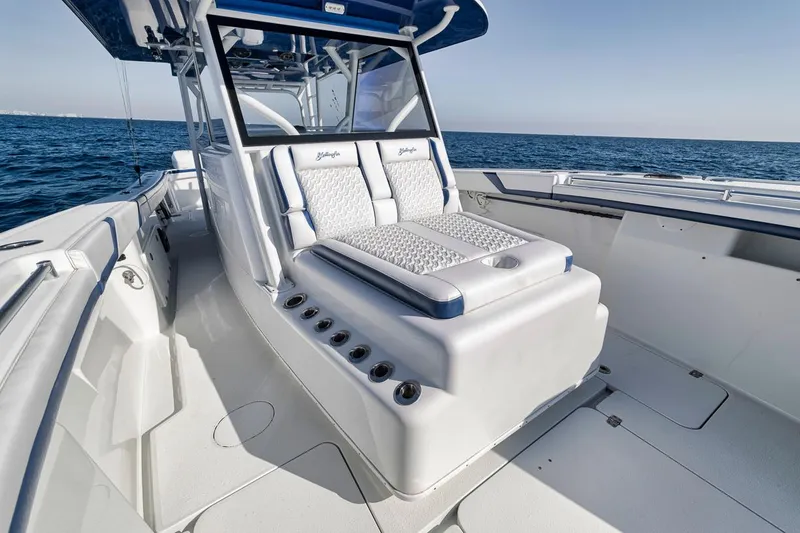 Slide: The Image of Yellowfin 42 Offshore 2020 - 66