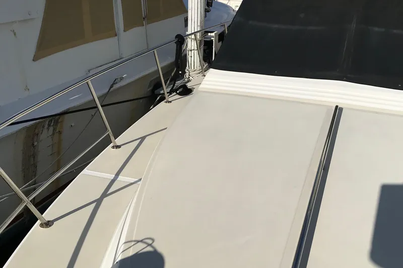 Slide: The Image of Sea Ray 410 Aft Cabin 1987 - 87