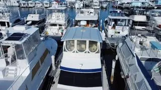 Slide: The Image of Sea Ray 410 Aft Cabin 1987 - 88