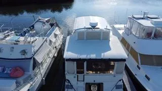 Slide: The Image of Sea Ray 410 Aft Cabin 1987 - 91