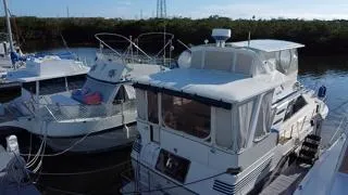 Slide: The Image of Sea Ray 410 Aft Cabin 1987 - 93