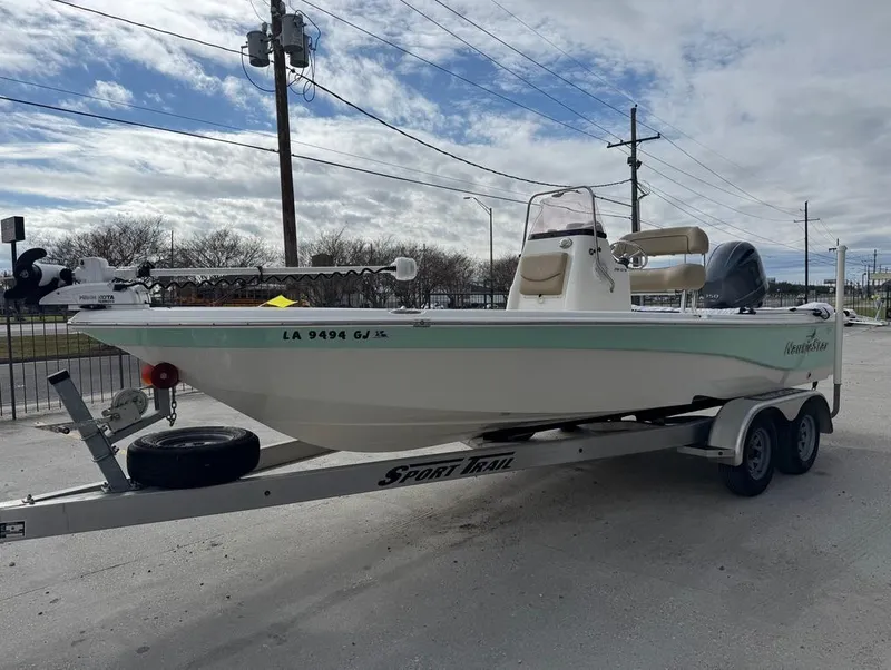 Slide: The Image of NauticStar 215 XTS 2019 - 3