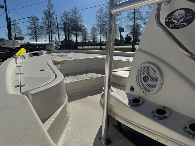 Slide: The Image of NauticStar 215 XTS Shallow Bay 2017 - 11