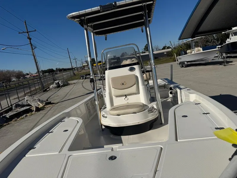 Slide: The Image of NauticStar 215 XTS Shallow Bay 2017 - 13