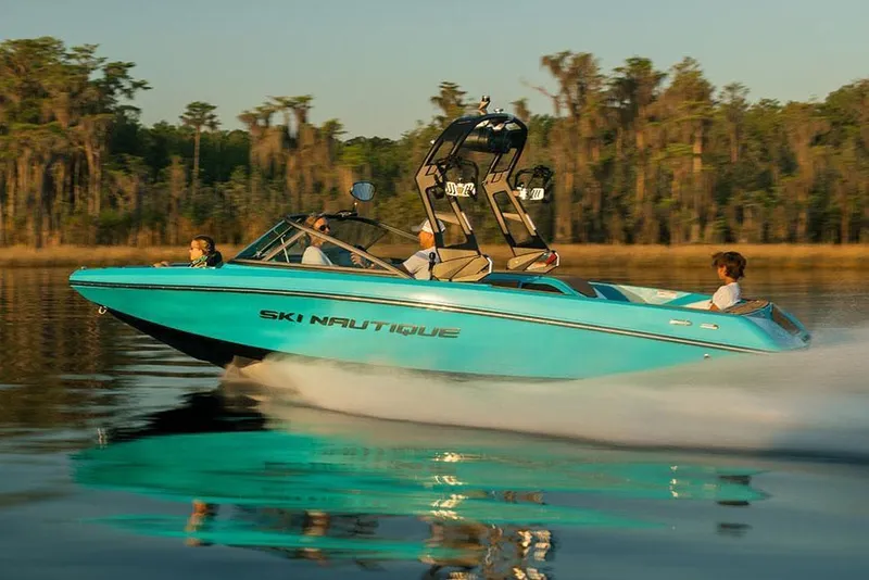 Slide: The Image of 2023-Nautique-Ski-Nautique-200-MarineMax - 3