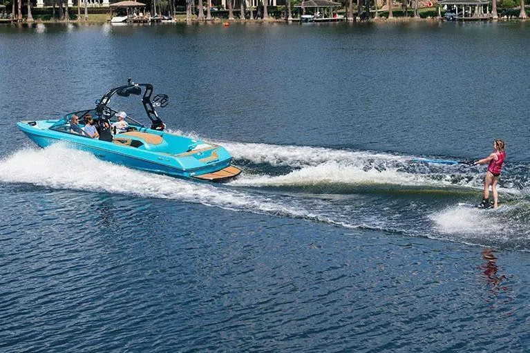 Slide: The Image of 2023-Nautique-Ski-Nautique-200-MarineMax - 6