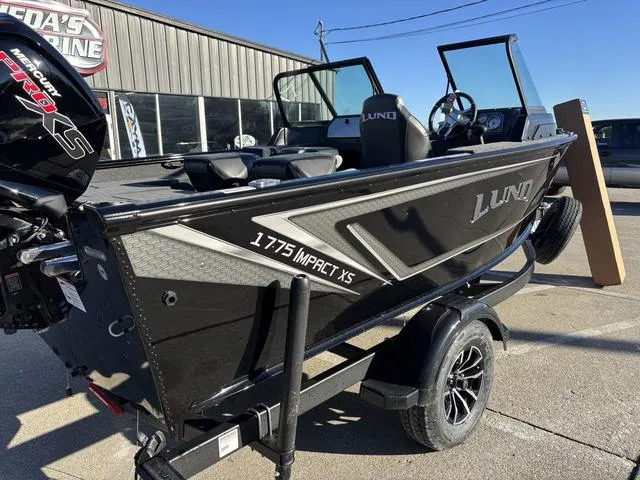 Slide: The Image of Lund 1775 Impact XS Sport 2025 - 3