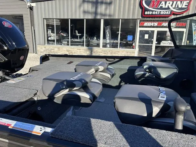 Slide: The Image of Lund 1775 Impact XS Sport 2025 - 5