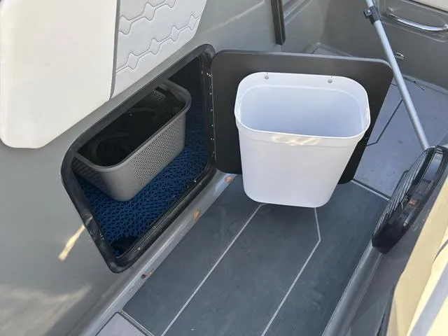 Slide: The Image of Heyday Wake Boats H22 2023 - 14