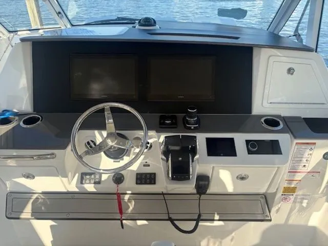 Slide: The Image of Everglades 367 CX 2026 - 9