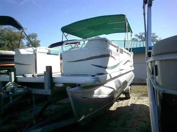 The Image of Sweetwater 200ES Tuscany Pontoon 2004 - 1