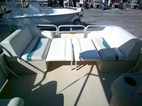 Slide: The Image of Sweetwater 200ES Tuscany Pontoon 2004 - 7