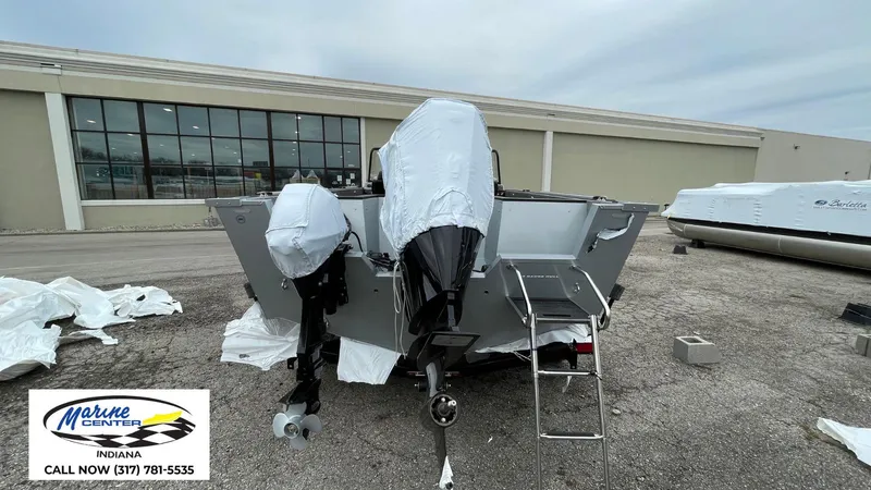 Slide: The Image of Starcraft FISHMASTER 196SC 2025 - 26