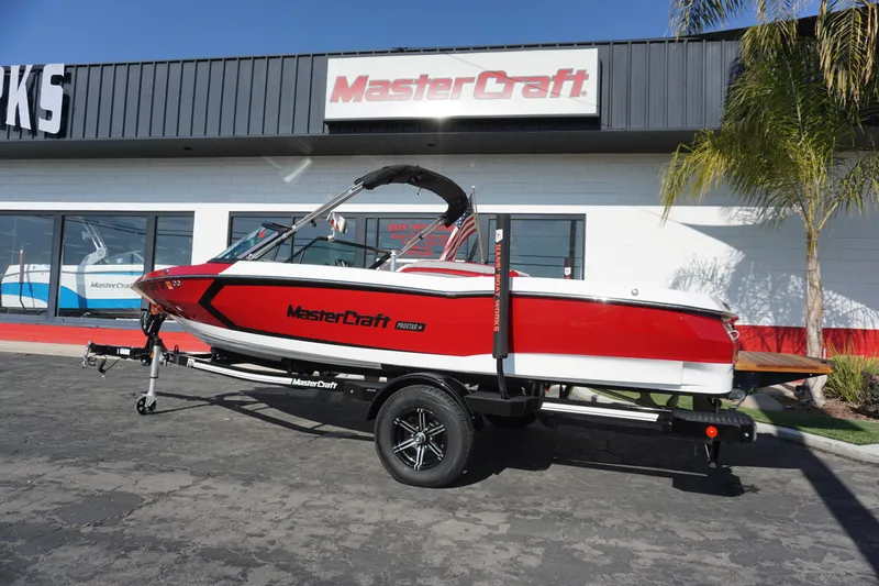 Slide: The Image of MasterCraft ProStar 2023 - 14