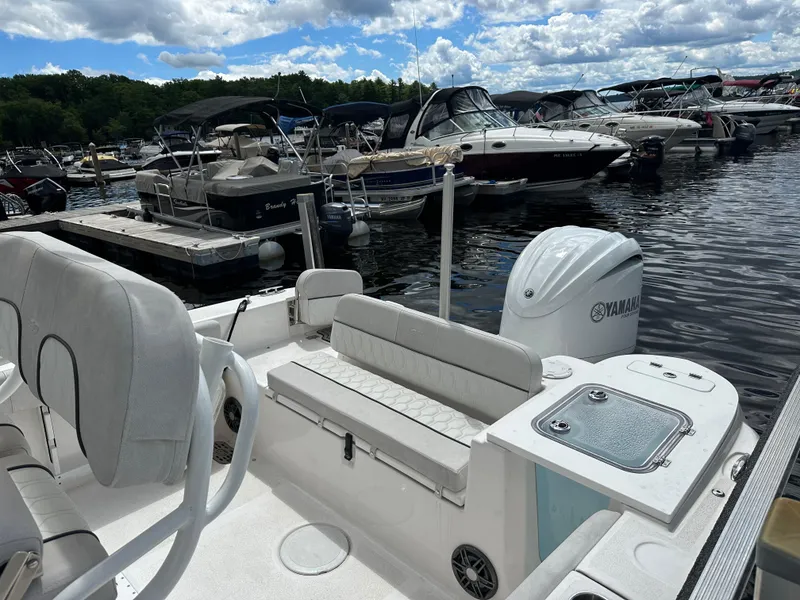 Slide: The Image of Sea Fox 248 Commander 2023 - 5