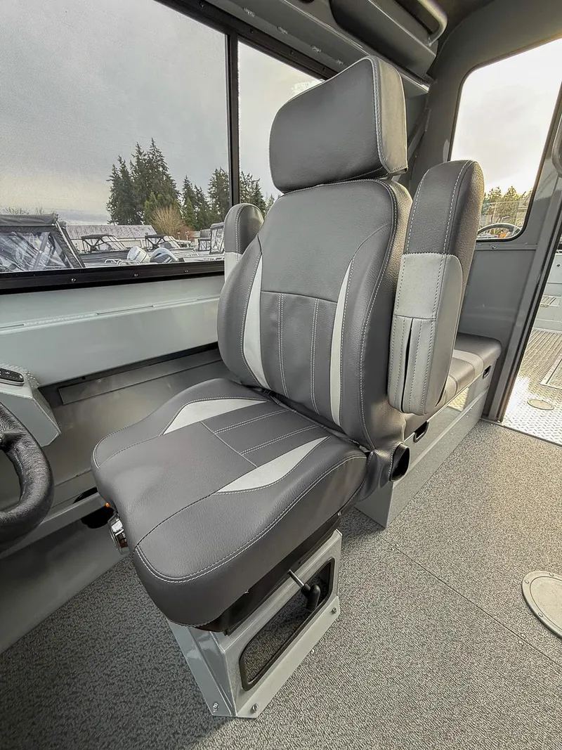 Slide: The Image of Hewescraft 240 Ocean Pro HT 2025 - 12