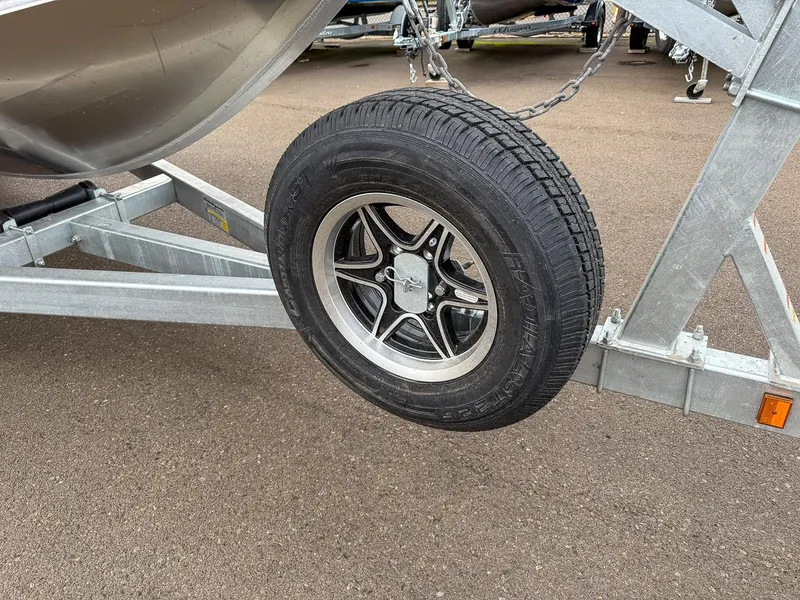 Slide: The Image of Hewescraft 240 Ocean Pro HT 2025 - 25