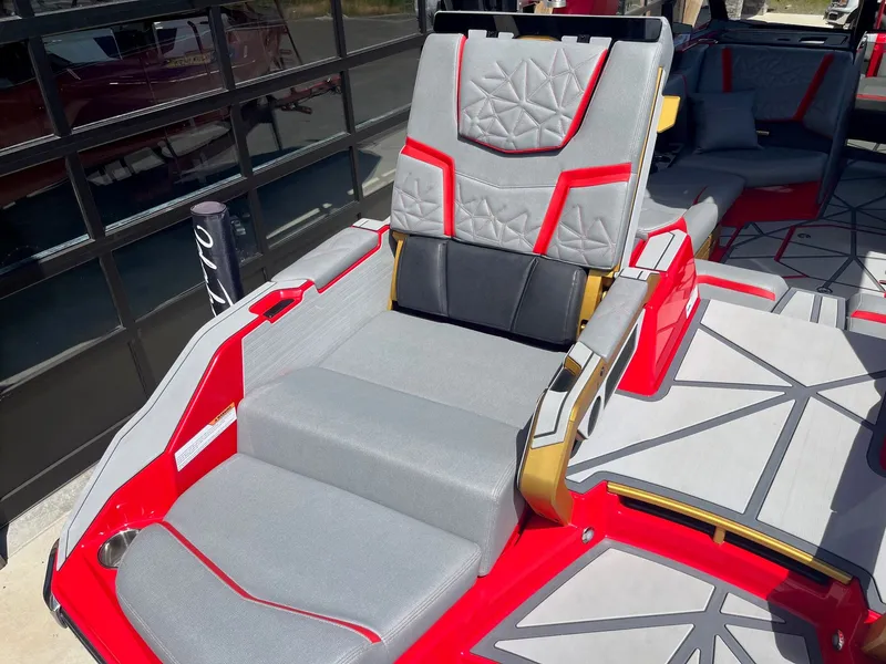 Slide: The Image of Correct Craft Super Air Nautique G23 Paragon 2024 - 17