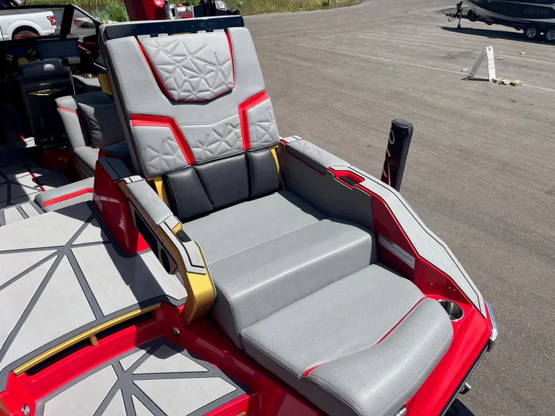 Slide: The Image of Correct Craft Super Air Nautique G23 Paragon 2024 - 18