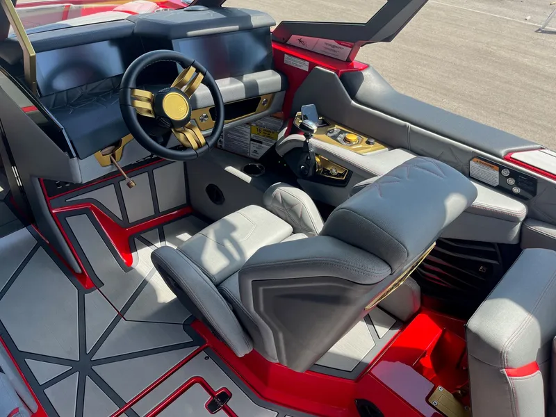 Slide: The Image of Correct Craft Super Air Nautique G23 Paragon 2024 - 27